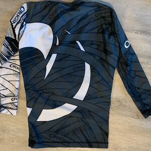 Origin white belt bjj rashgaurd